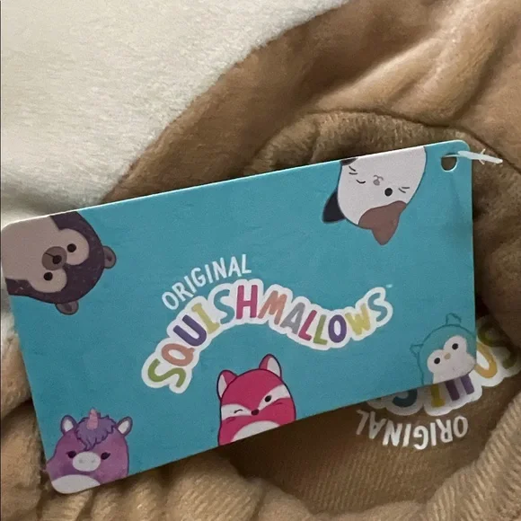 SQUISHMALLOWS UNISEX BROCK THE BULL DOG SLIPPERS SIZE 8-9 - Picture 5 of 7